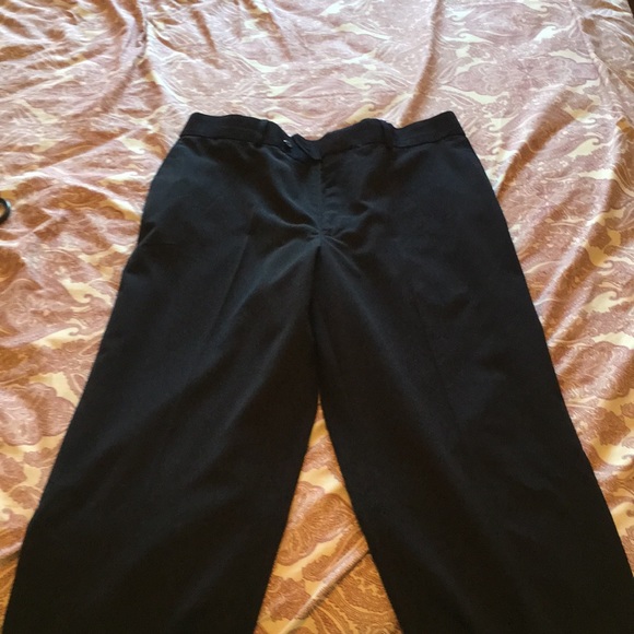 Dress pants - Picture 1 of 3